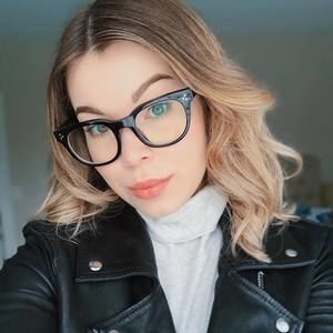 Meet your Posher, Anastasia